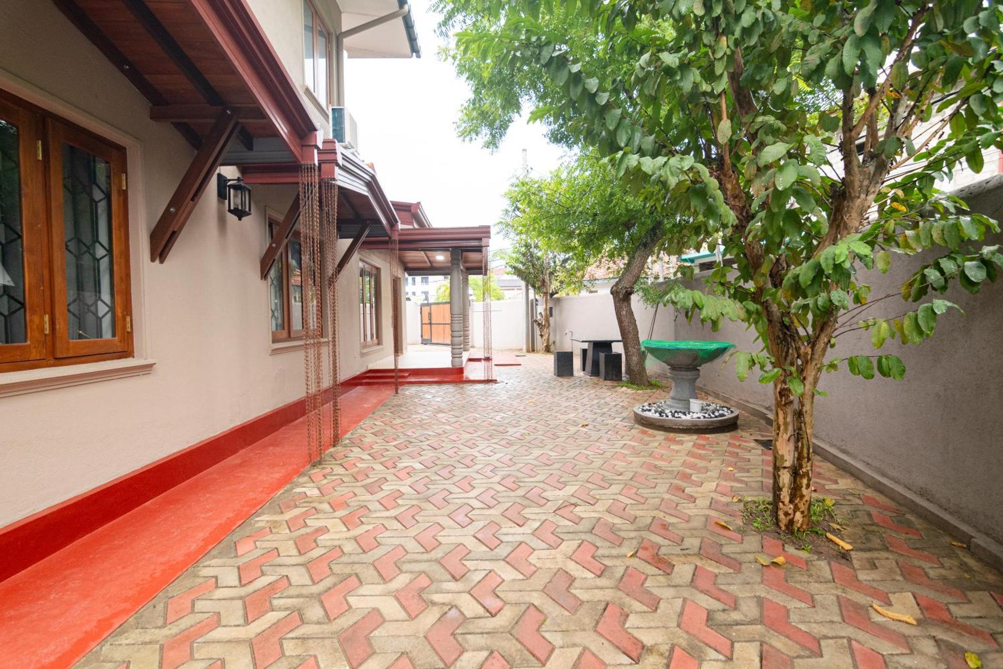 Omega Villa Галле Экстерьер фото